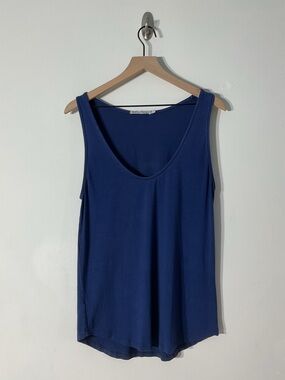 Novella Royale Bianca Tank Top in Navy